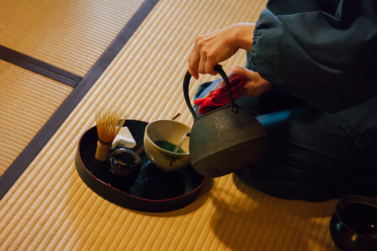 Tea ceremony in Meigetsu-in temple in Kamakura
