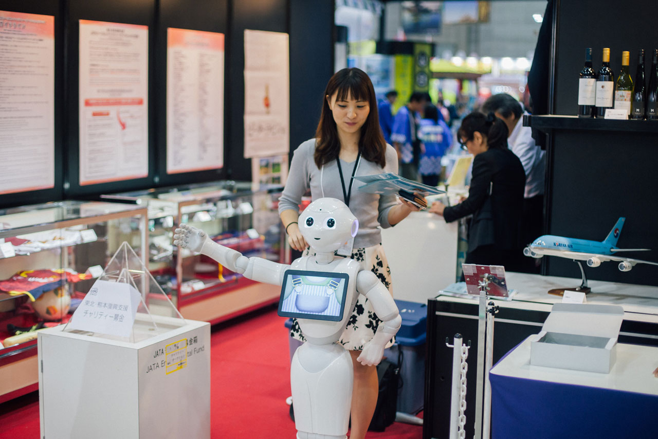 Pepper, human-shaped robot from Japan